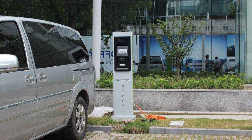 Characteristics and operation methods of electric vehicle charging piles